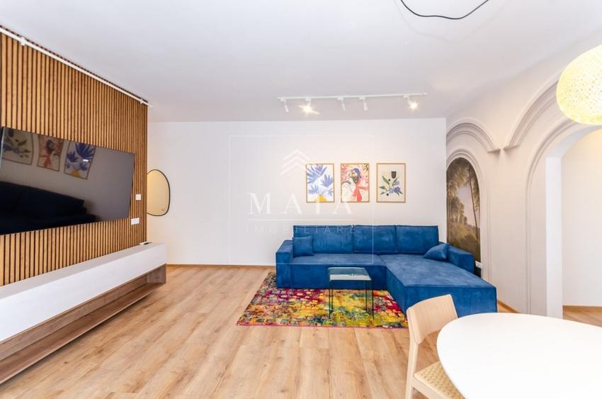 Apartament cu 3 camere decomandat, mobilat în Sub Arini