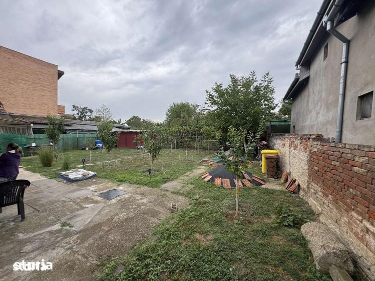 Casă cu 3 camere cu Teren 390 Mp în Aradul Nou