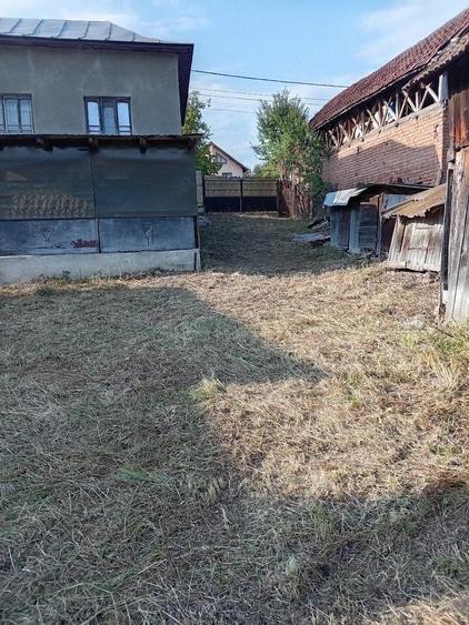 Casă cu 3 camere cu Teren 2500 Mp în Zorlești