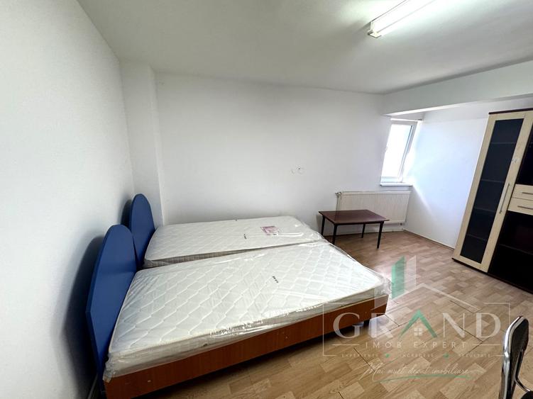 Garsonieră semidecomandată, mobilată în Mărăști