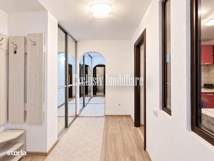 Apartament cu 3 camere decomandat în Central