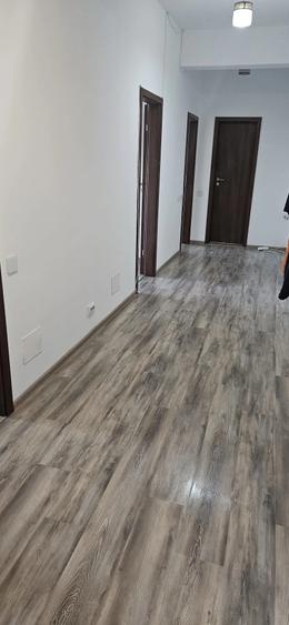 Apartament cu 3 camere decomandat, mobilat în Rahova