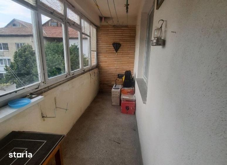 Apartament cu 4 camere în Dărmănești