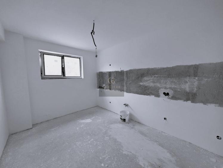 Duplex cu 4 camere cu Canalizare în Central