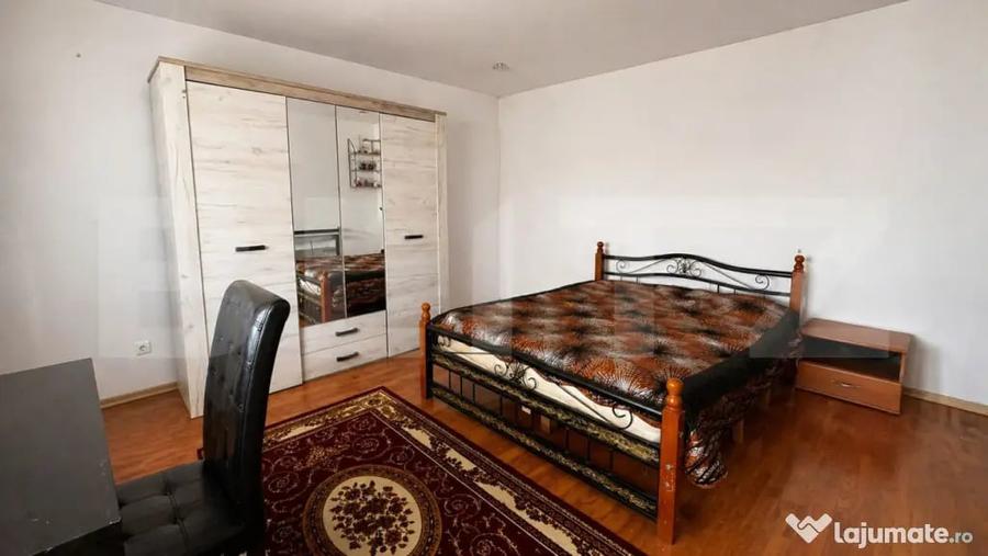 Casă cu 5 camere cu Teren 154 Mp în Brestei