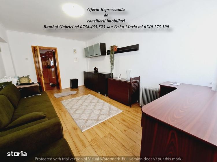 Apartament cu 4 camere decomandat în Piața Unirii