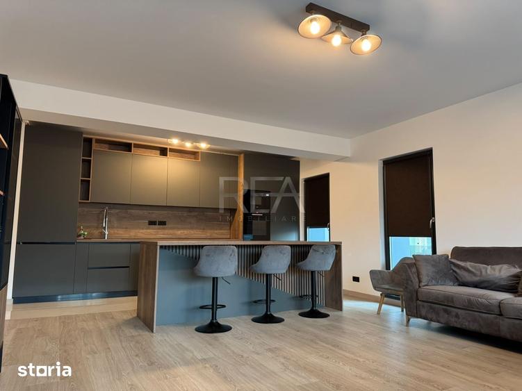 Apartament cu 3 camere decomandat în Decebal