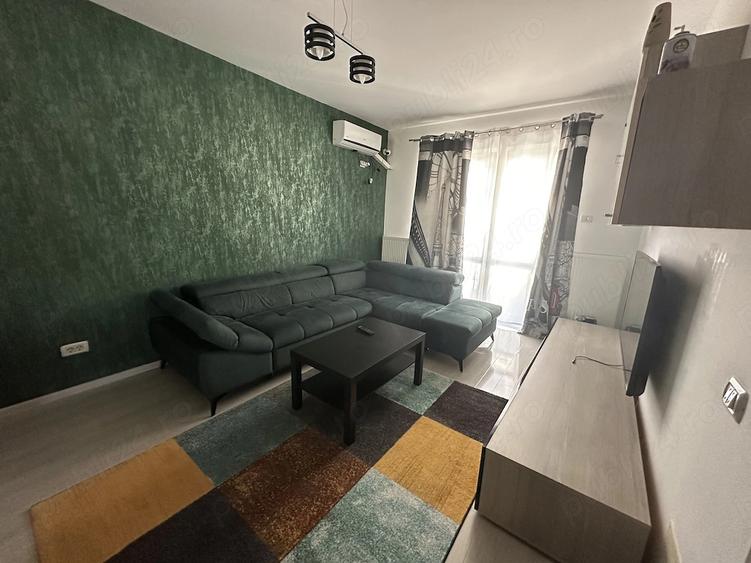 Apartament cu 3 camere decomandat în Dobroești