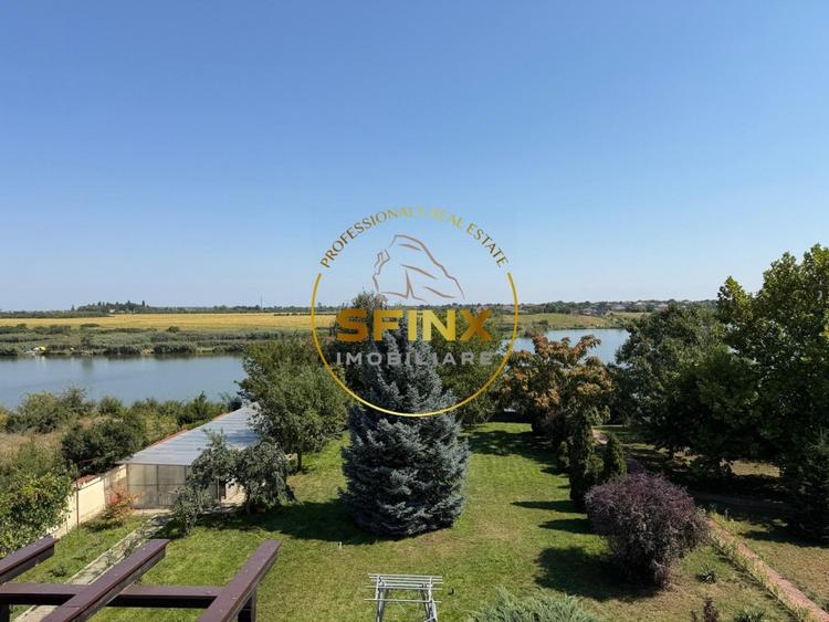 Casă individuală cu 13 camere cu Piscina în Crevedia