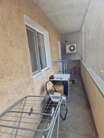 Apartament cu 2 camere decomandat în Hala Centrală