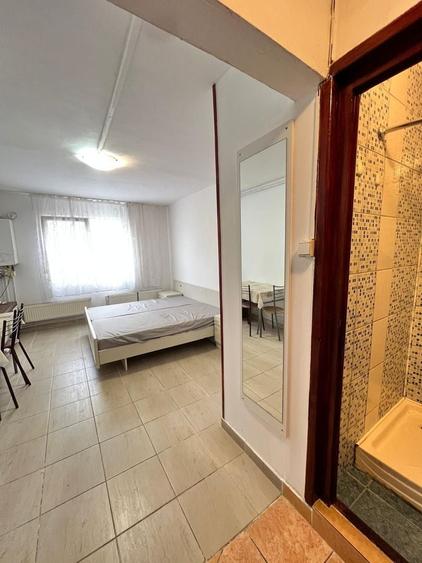 Garsonieră decomandată, mobilată în Dâmbul Rotund