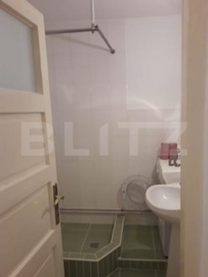 Apartament 3 camere, 61 mp, zona Micro17 - 6