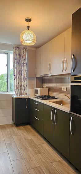 Apartament cu 3 camere decomandat, mobilat în 1 Decembrie 1918