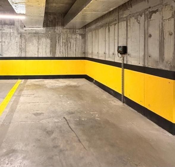 Apartament cu 3 camere decomandat, mobilat în Străulești