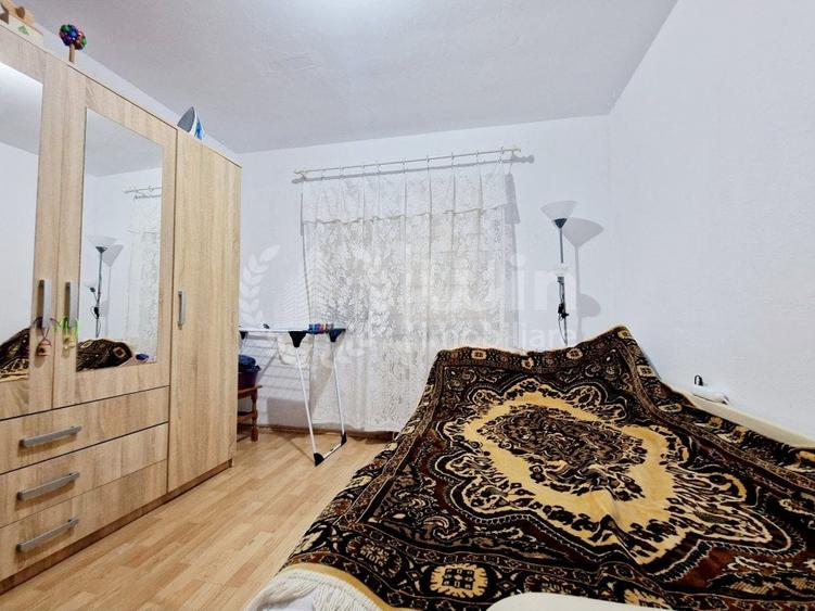 Apartament cu 3 camere semidecomandat, mobilat în Mănăștur — fotografia 2