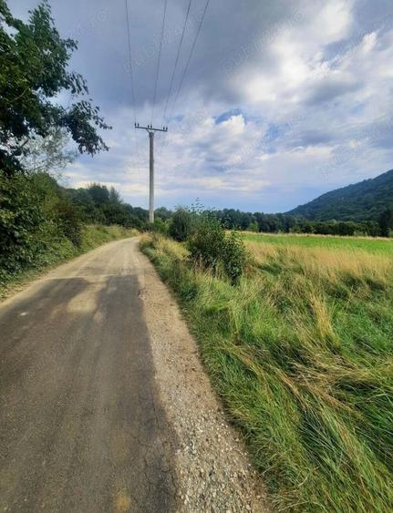 Teren de 1500 mp, în Glăjărie