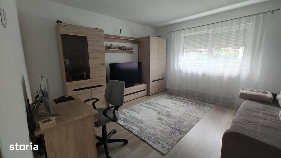 De vanzare casa,zona Ceangai - 13