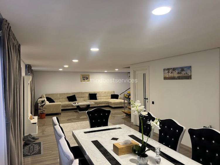 Casă cu 6 camere cu Teren 500 Mp în Săbăreni