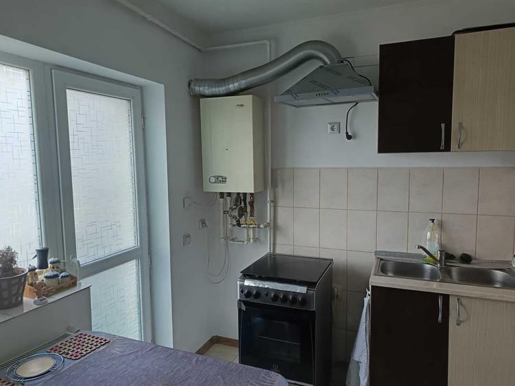 Apartament cu 2 camere decomandat în Ștefănești