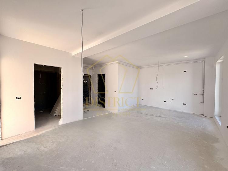 Apartament cu 3 camere semidecomandat în Moșnița Nouă