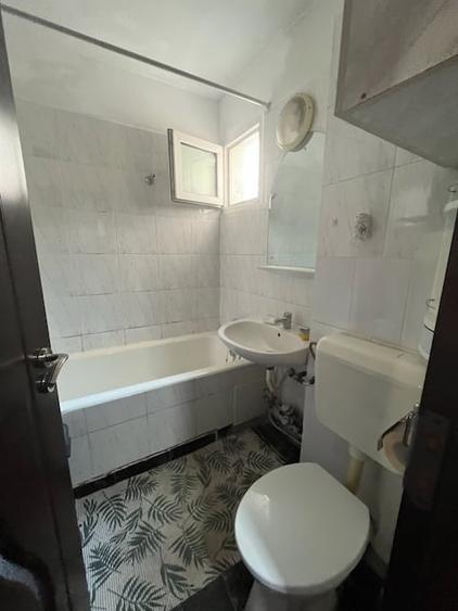 Apartament cu 2 camere decomandat în Militari