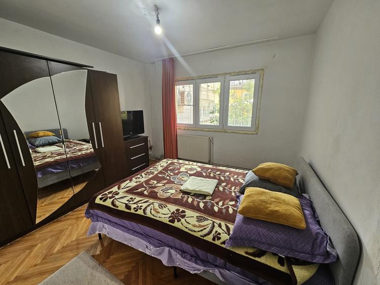 Apartament cu 2 camere decomandat în Aradului — fotografia 1
