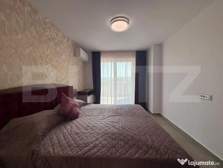 Apartament cu 4 camere semidecomandat în Central
