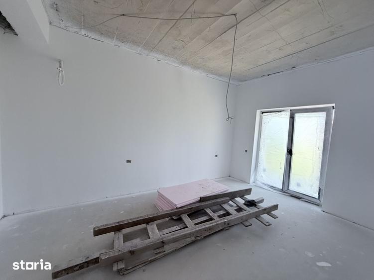 Duplex deosebit, 5 camere, curte generoasa, zona Safirului-Gladiolelor - 7