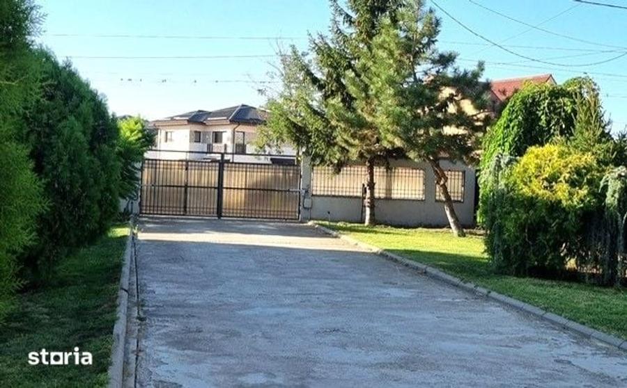 Casă cu 6 camere cu Teren 2297 Mp în Central