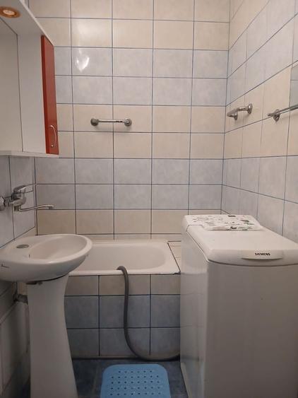 Garsonieră decomandată în Micălaca
