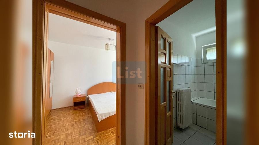 Apartament cu 3 camere semidecomandat în Micro III
