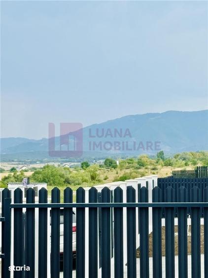 Casă cu 4 camere cu Teren 190 Mp în Central