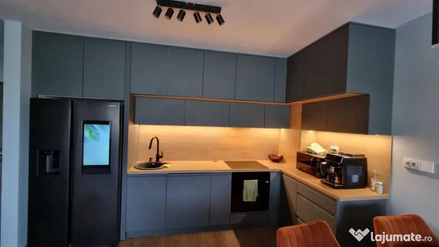 Apartament cu 3 camere semidecomandat în Gheorgheni