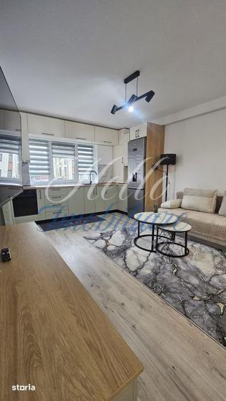 Apartament cu 3 camere semidecomandat în Florești