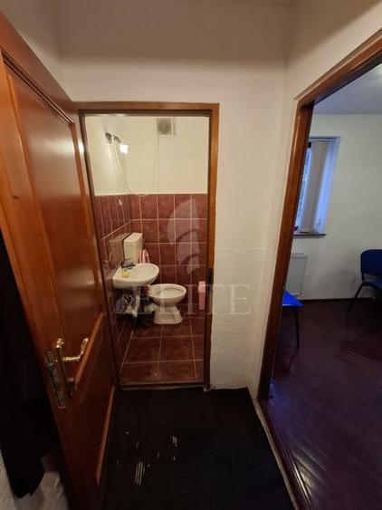 Garsonieră decomandată în Central