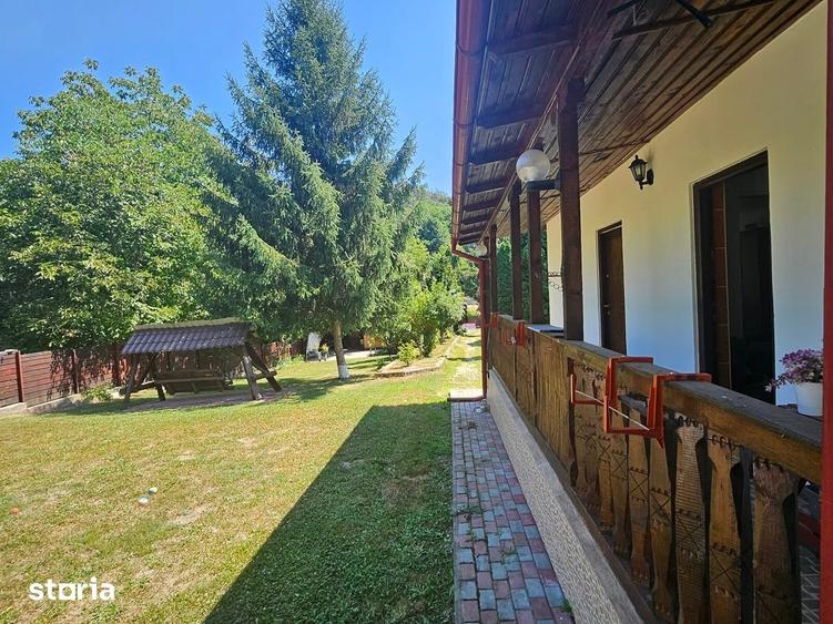 Casă cu 1 camere cu Teren 1697 Mp în Ștefănești
