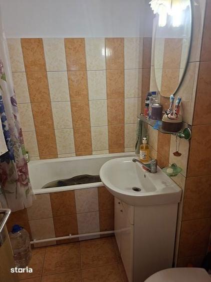 Casă cu 4 camere cu Teren 90 Mp în Central