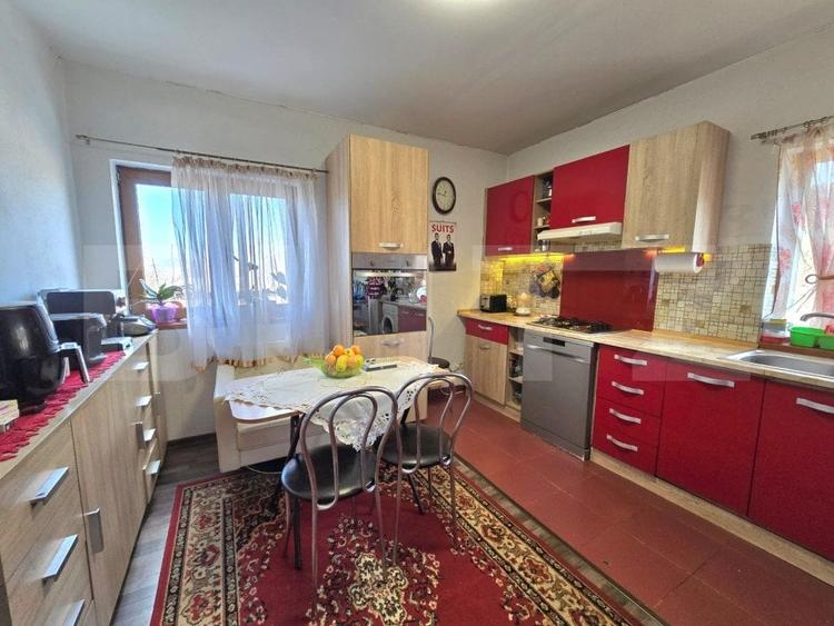 Casă individuală cu 3 camere cu Teren 691 Mp în Dezmir