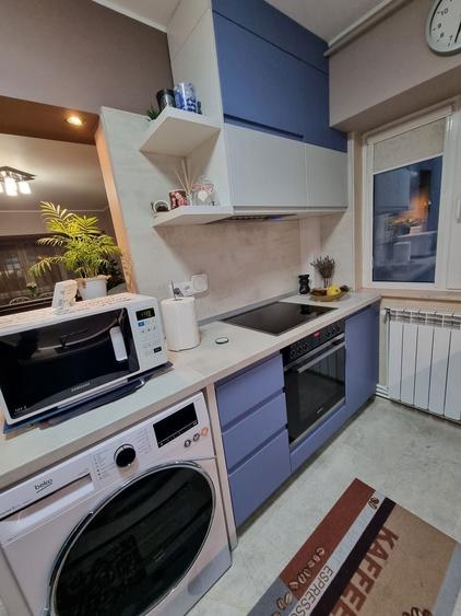 Apartament cu 4 camere semidecomandat, mobilat în CET
