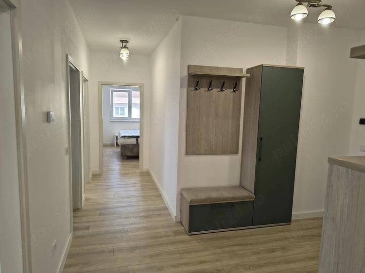 Apartament cu 3 camere decomandat în Cetate