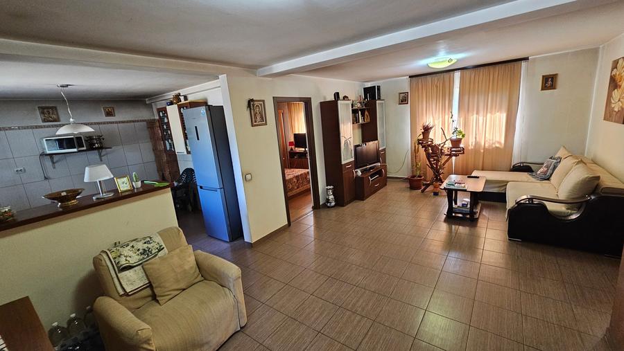 Casă cu 3 camere cu Teren 1509 Mp în Buciumeni