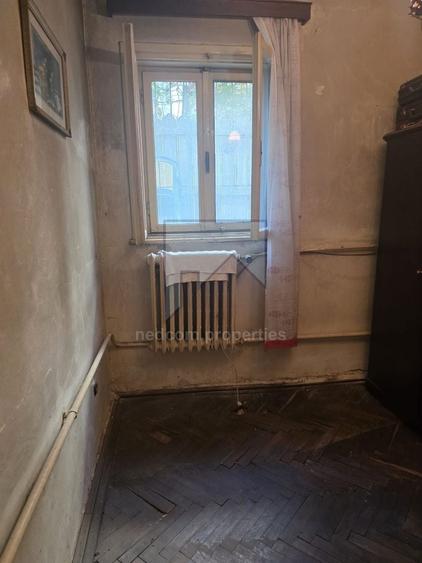Casă individuală cu 5 camere cu Canalizare în Doamna Ghica
