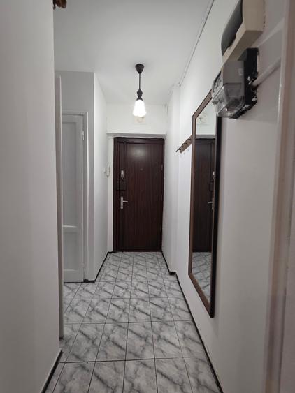 Apartament cu 2 camere semidecomandat în P-ța Amzei