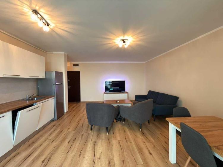 Apartament cu 2 camere decomandat în Spitalul Județean