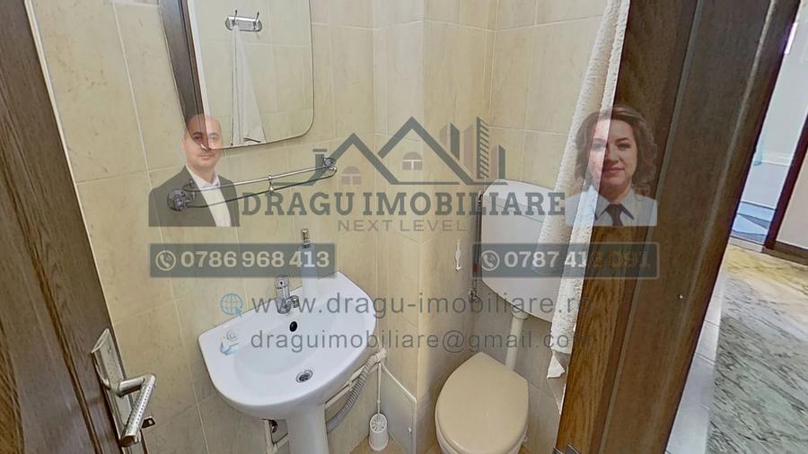 Apartament cu 3 camere decomandat în Est