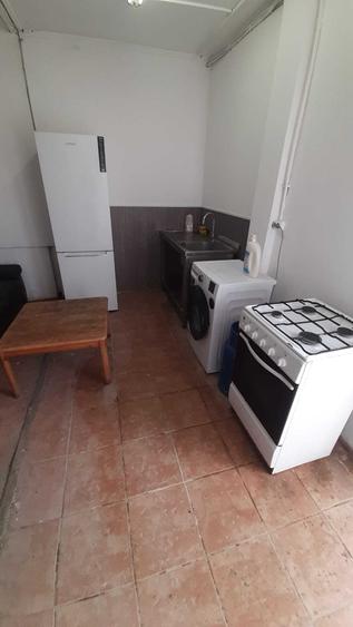 Inchiriez pensiune 12 camere - ideal cazare echipe muncitori - 7