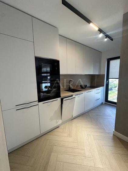 Apartament cu 2 camere semidecomandat, mobilat în Mărăști