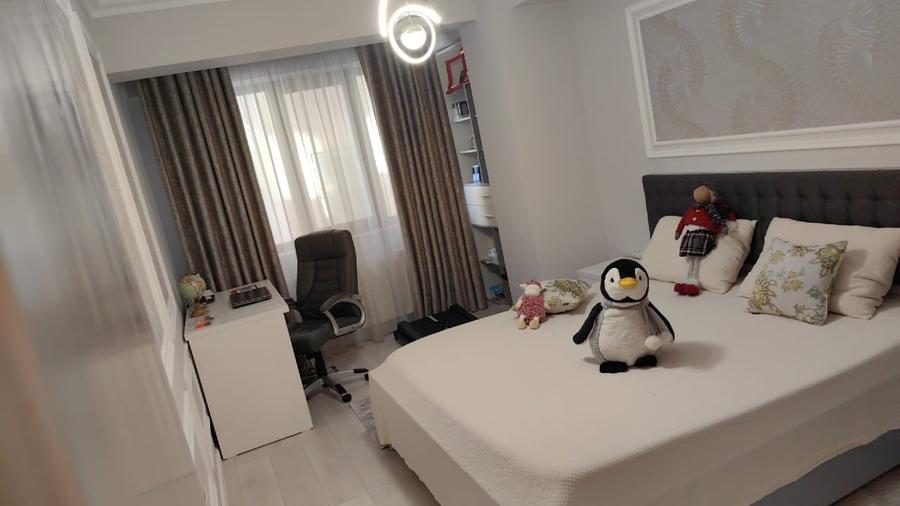 Apartament cu 3 camere decomandat în Primo