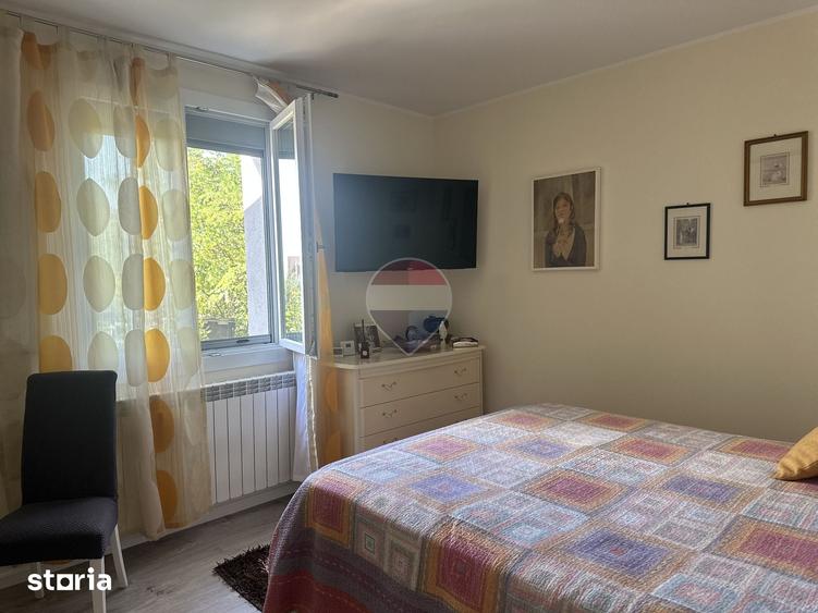 Casa / Vila cu 7 camere de vanzare Izvoare - 13