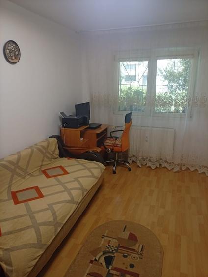 Apartament cu 2 camere nedecomandat în Malu Roșu